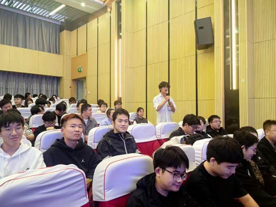 f6e76acdde2068e0a85dce9a26ee4902